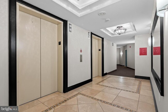 Foto del edificio - 1220 N Fillmore St
