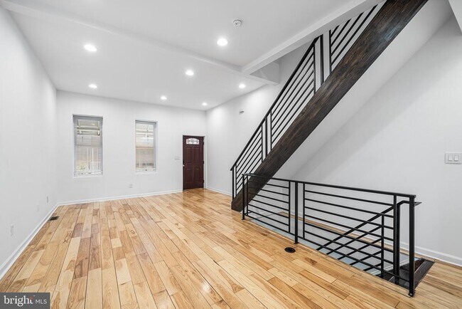 Building Photo - 4047 Green St