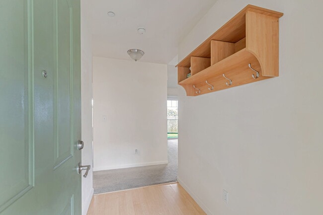Building Photo - 3128 Loma Verde Dr