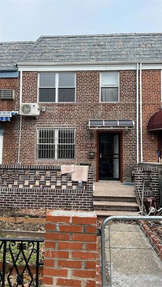 Building Photo - 144-43 69th Rd