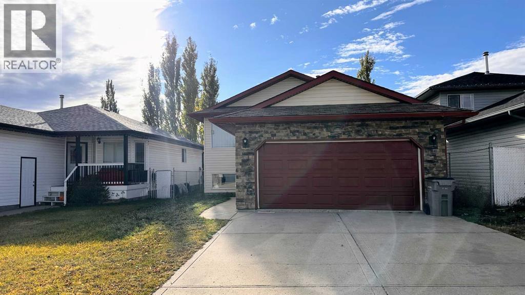Primary Photo - 9105-113A 113a Ave