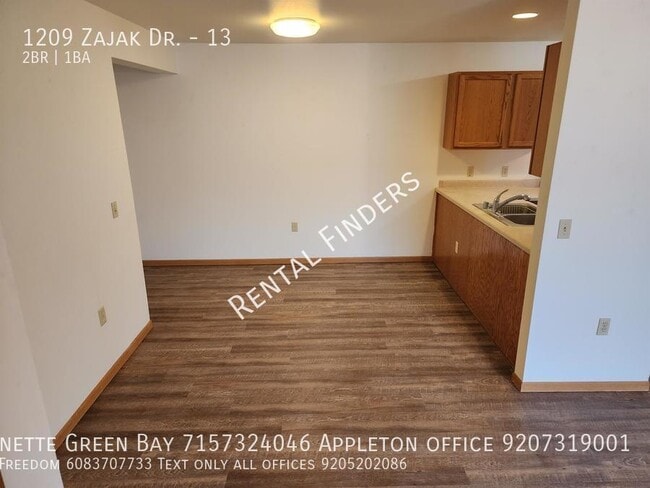 Building Photo - 1209 Zajak Dr