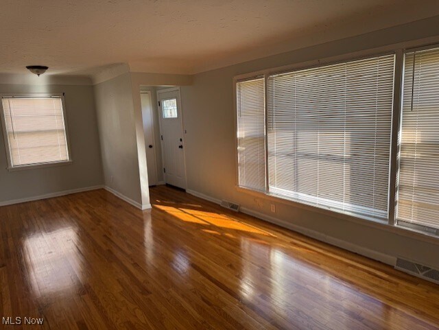 1256 Lander Rd Mayfield Heights, OH 44124 – photo 2