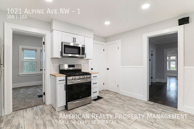 Foto del edificio - 1021 Alpine Ave NW