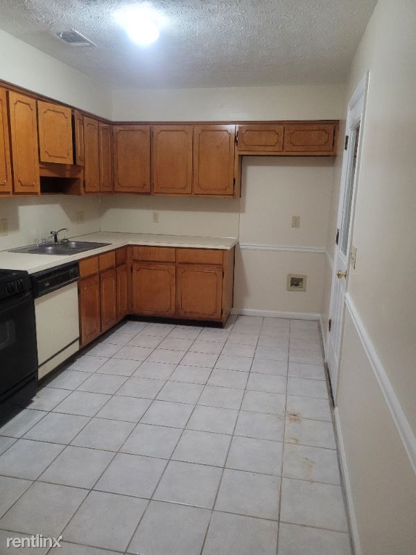 Building Photo - 3 br, 2 bath House - 472 Pinecrest Dr