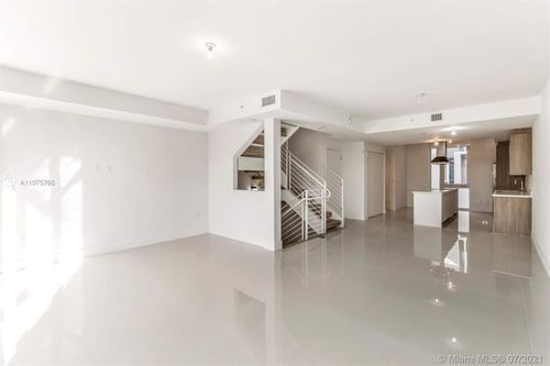 Foto del edificio - 1000 99th St