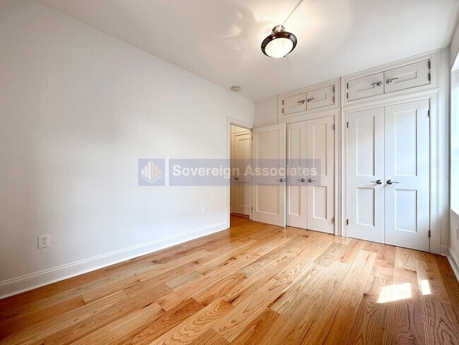 Foto del edificio - 615 Fort Washington Ave