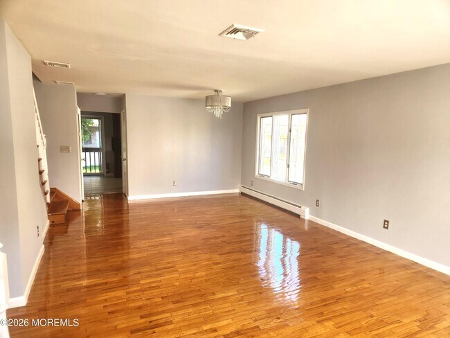 Foto del edificio - 2477 7th St