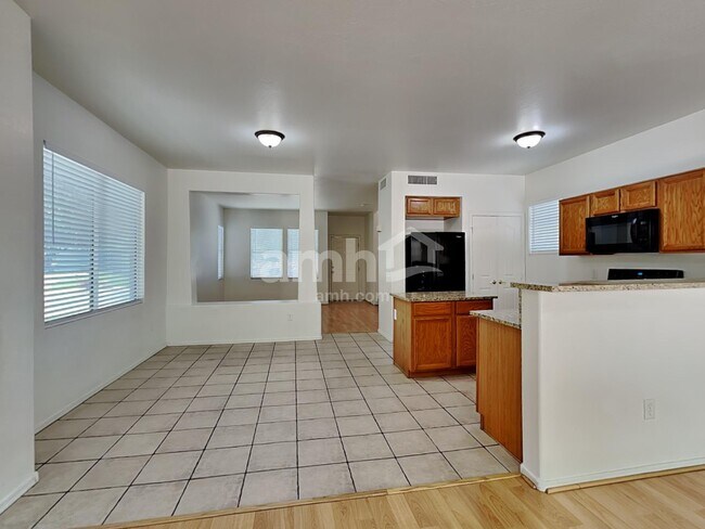 Foto del edificio - 3926 W Ellis St