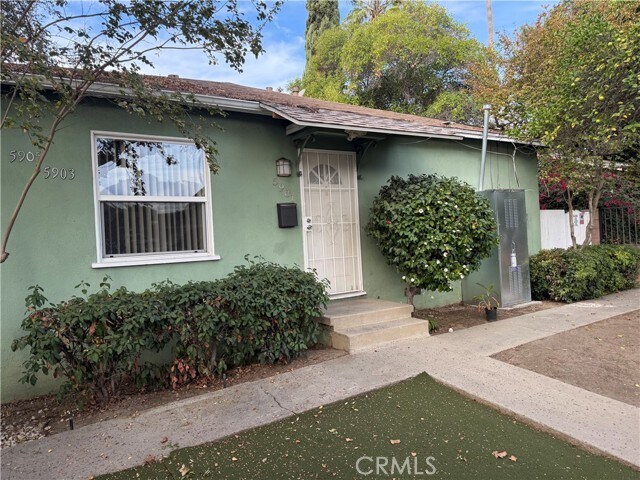 Foto del edificio - 5901 Woodman Ave