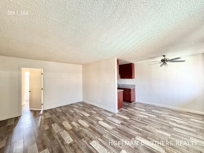 Foto del edificio - 20339 Saticoy St