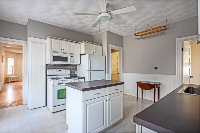 Foto del edificio - 9 Larkin Rd