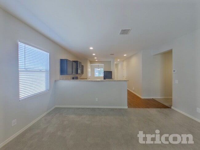 Building Photo - 19550 N Salerno Cir