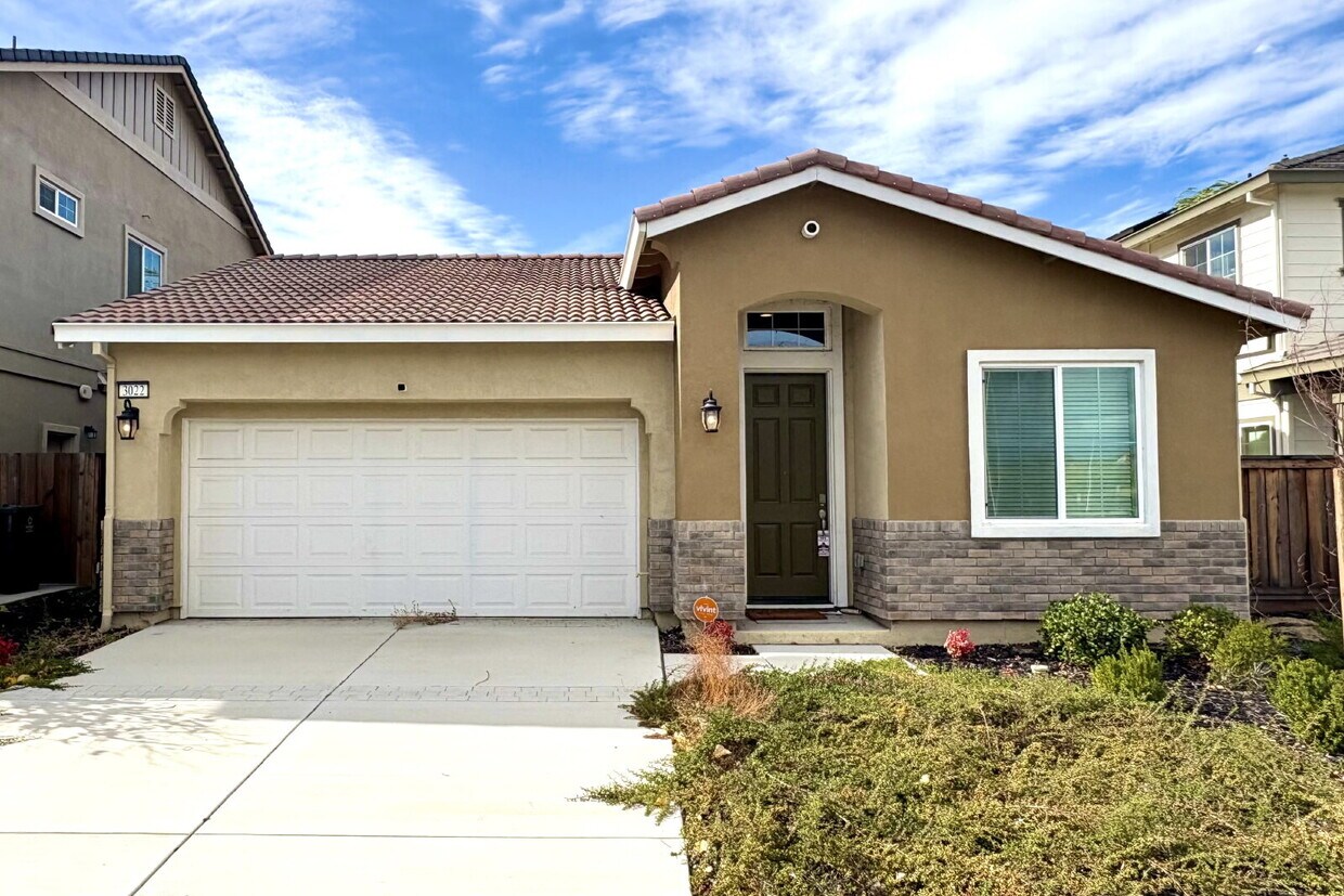 Foto principal - Newly Built Antioch Home For Rent