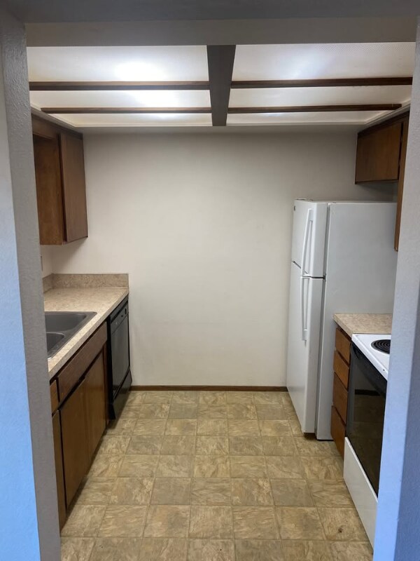 Foto del edificio - 5497 Nicole Ct SE