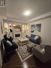 Building Photo - 36 Bavenden Cres