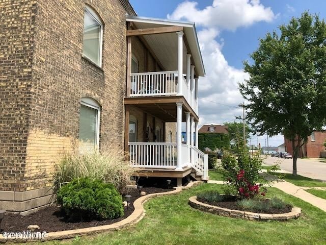Foto del edificio - 2 br, 1 bath  - 126 W Washington St 1 W
