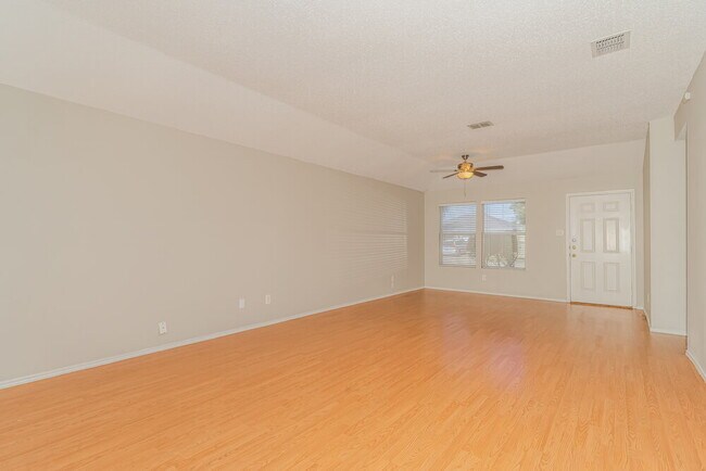 Foto del edificio - 537 Bailey St