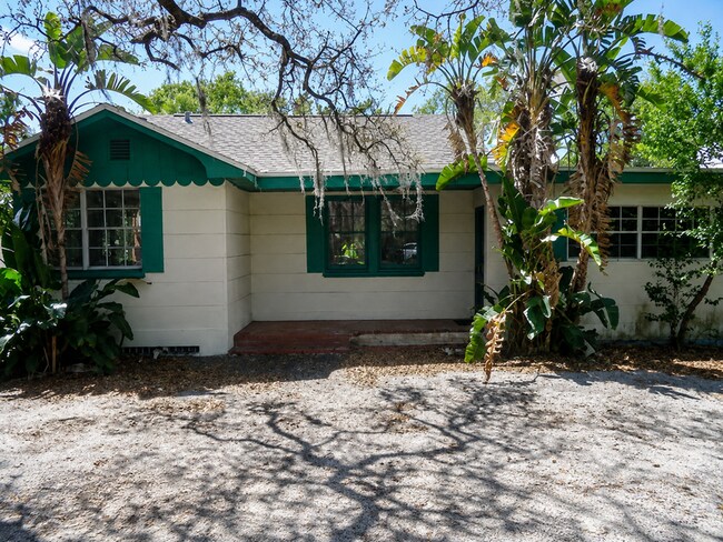 Building Photo - 1006 S Prospect Ave