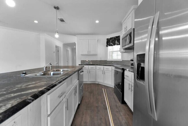 Foto del edificio - 3128 Walden Shores Blvd