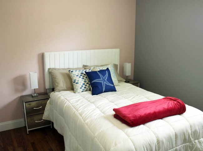 Foto del edificio - 9092 Wintergreen Dr