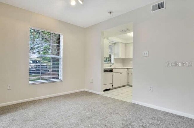Foto del edificio - 2690 Coral Landings Blvd