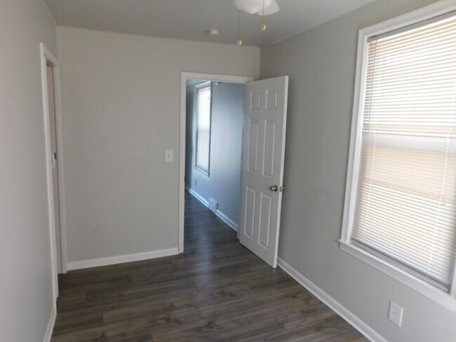 Foto del edificio - 23546 Glenbrook St