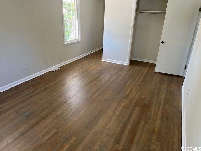 Foto del edificio - 5918 Woodside Ave