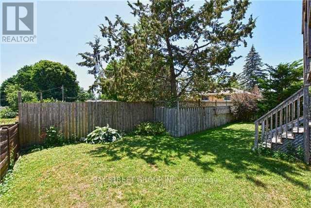 Building Photo - 37 Caledon Ct