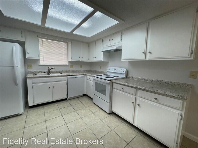 Foto del edificio - 3 br, 2.5 bath House - 8169 NW 23rd St
