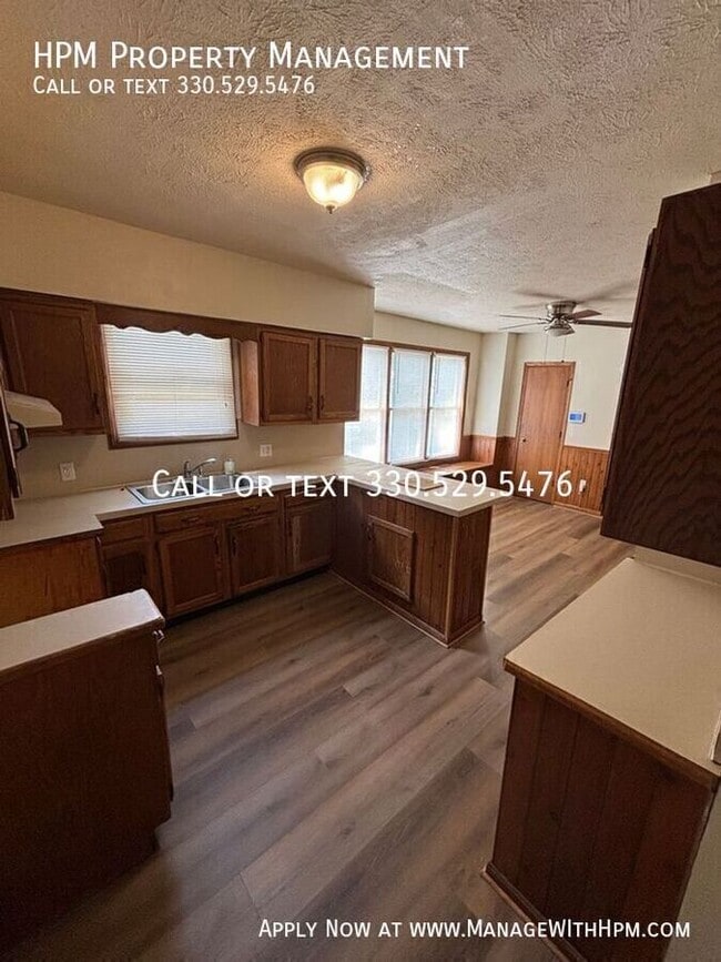Building Photo - 1134 Bellflower-1