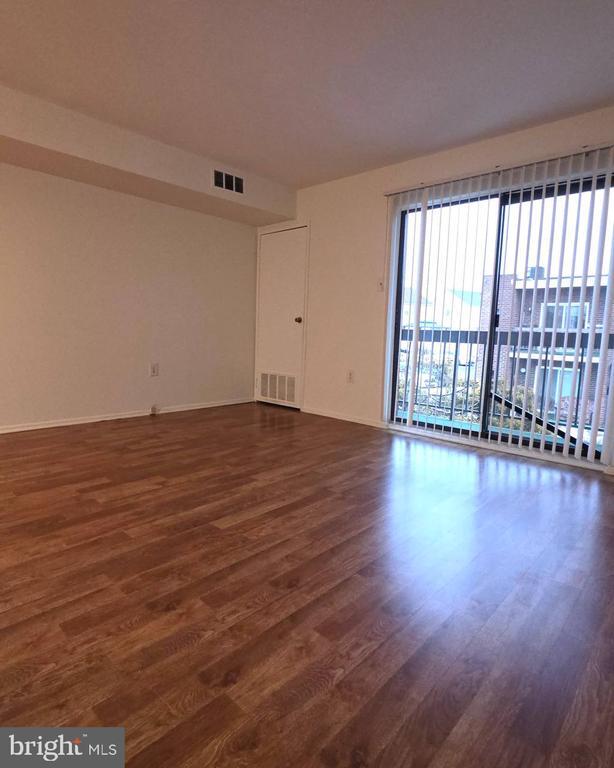 Foto del edificio - 9926 Haldeman Ave