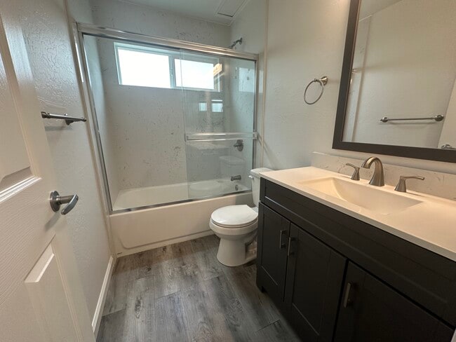 Building Photo - 3685 Cape Cod Ct