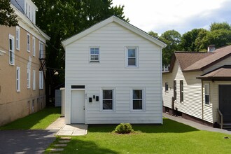 Building Photo - 811 1st N St