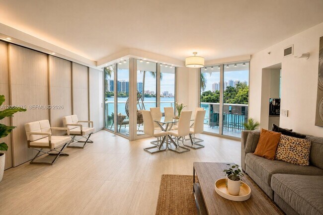Foto del edificio - 3370 Hidden Bay Dr