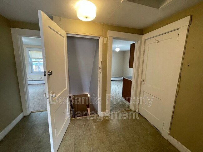 Foto del edificio - 2473 Wildwood Rd