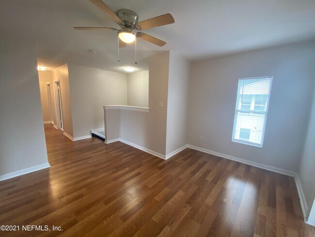 Building Photo - 2036 Walnut St