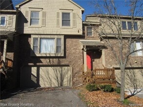 Building Photo - 4250 Breckenridge Dr