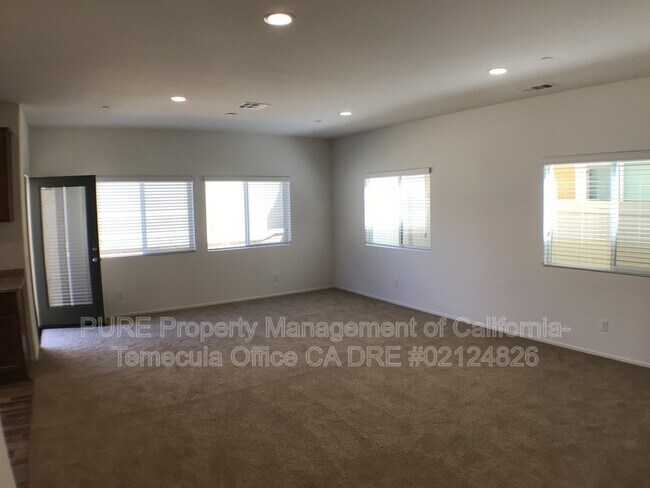 Building Photo - 223 Dun Blazer Way