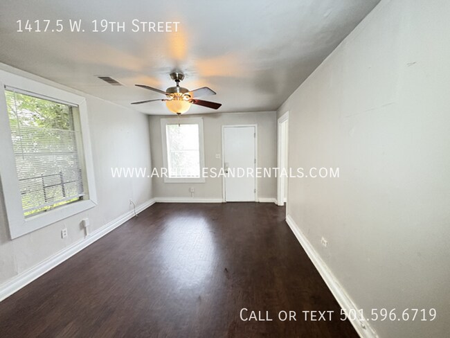 Building Photo - 1417.5 W 19th St
