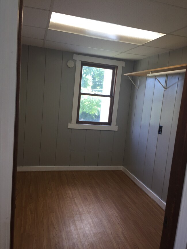 Foto principal - 340 Oakhill Ave