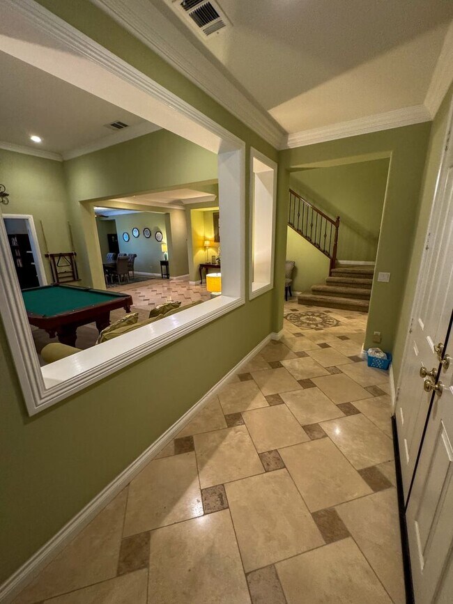 Foto del edificio - Fully Furnished 4 bedroom Murrieta Home si...