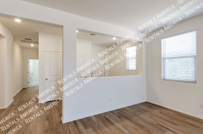 Foto del edificio - 5468 W Monterey Dr