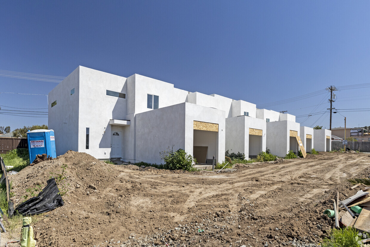 Building Photo - Park Avenue Apartments