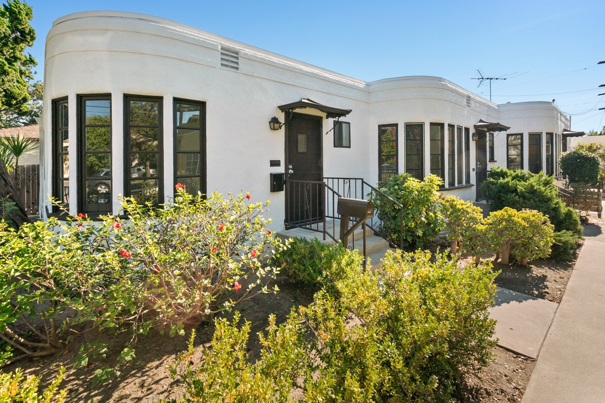 9506 National Blvd, Los Angeles, CA 90034 Townhome Rentals in Los