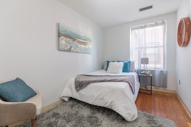 Foto del edificio - 111 Gainsborough St