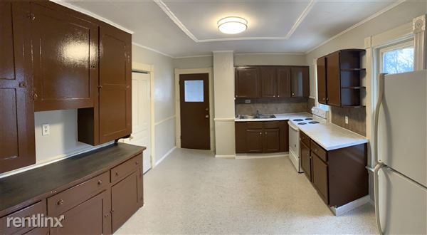 Foto del edificio - NW 3 bed upstairs apt 839 McReynolds