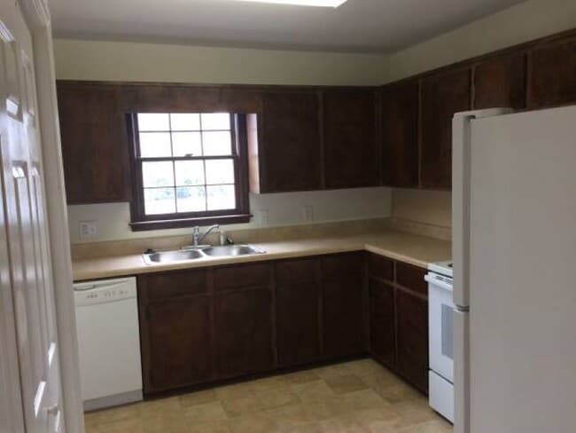 Building Photo - 3553 Texas Rd