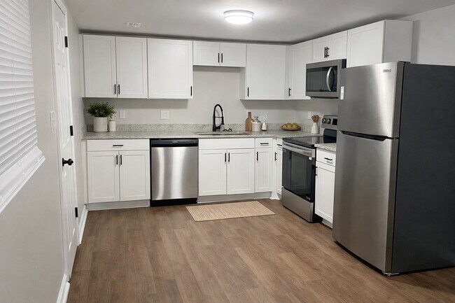 Foto del edificio - 2155 Goins Dr