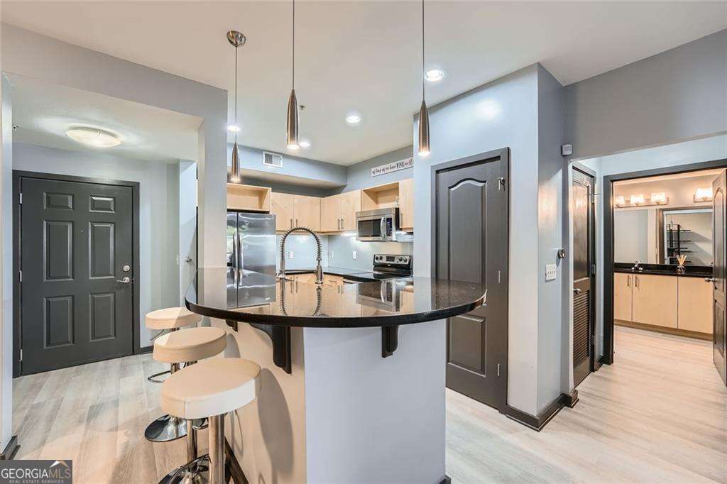 Foto principal - 390 17th St NW